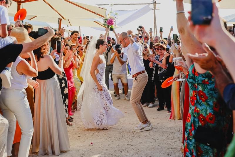 ארגון וניהול אירועים - כשפחות זה באמת יותר: סודות החתונה הקטנה והאינטימית