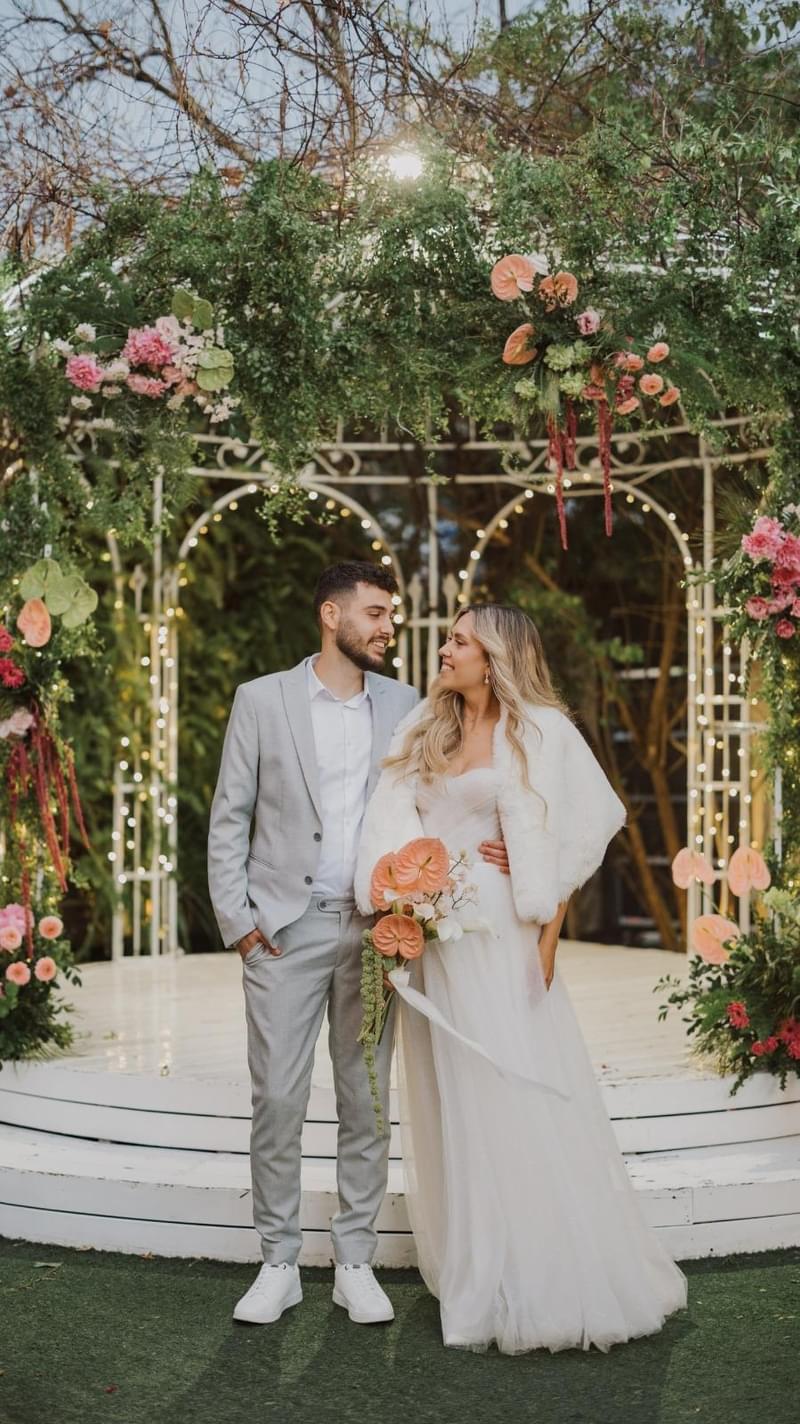 ארגון וניהול אירועים - כשפחות זה באמת יותר: סודות החתונה הקטנה והאינטימית