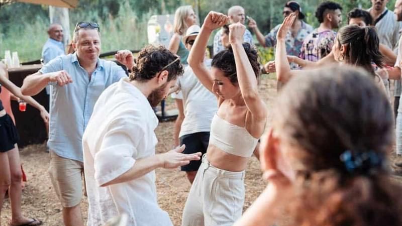 החתונה שלא נגמרת: הכירו את ה-White Night, מבית White, מתחם מטריף לאפטר לפארטי title