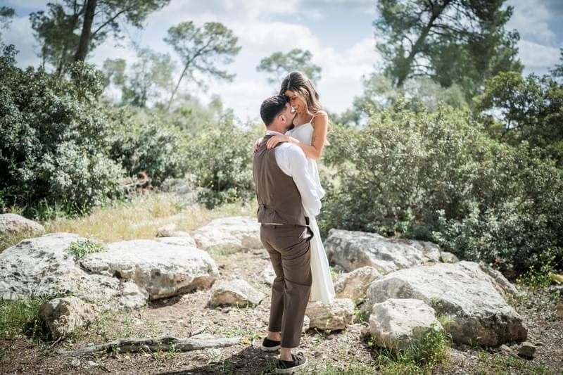 הסודות, הרגעים והדמעות: האנשים שמאחורי החתונה שלכם title